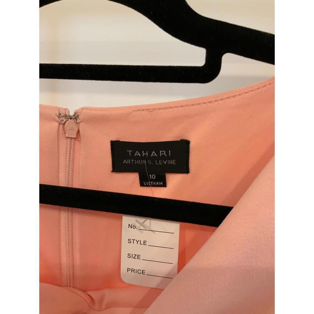 Elegant Tahari Pink Dress - Size 10 - Perfect for Any Occasion - Picture 3 of 3